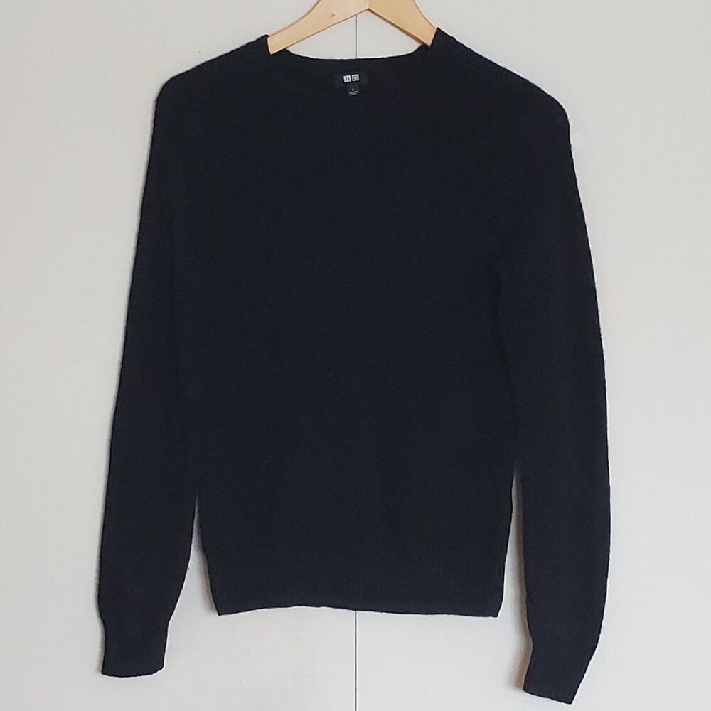 Uniqlo Wool Crewneck Sweater